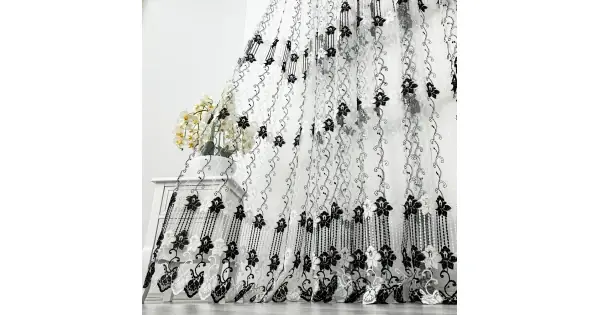 Set 4 bucati de Perdea Grace din Tulle cu Broderie, model floral, Alb - Negru, 2m latime x 2.3m inaltime, cu rejansa pt sina Livrare expres