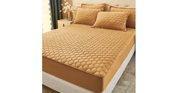 Cumpără online Husã matlasatã tip topper din catifea, 160x200cm + 2 fete de perna 50x70cm, camel